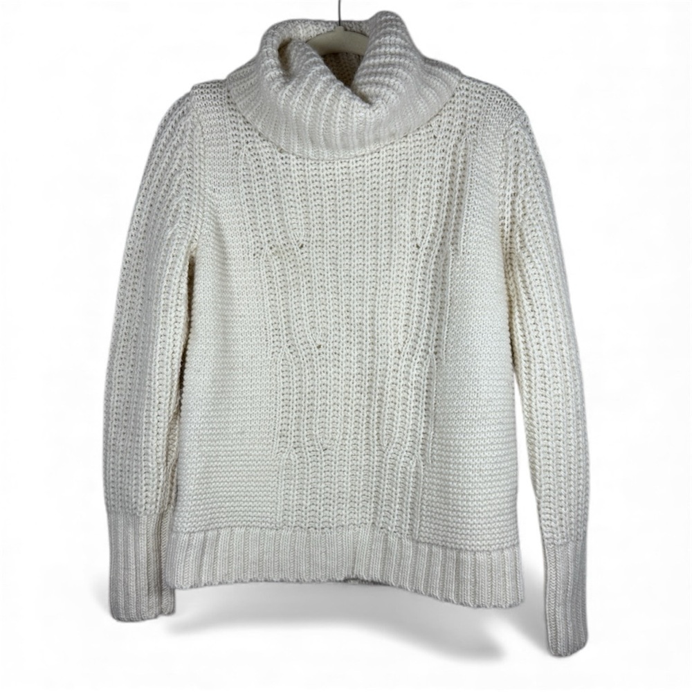 Banana Republic Chunky Cream Cowl Turtleneck Neck Sweater Sz M